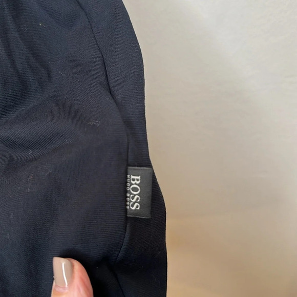 HUGO BOSS MENS BUTTON DOWN SHIRT REGULAR FIT SIZE XXL 100% COTTON NAVY BLUE - Picture 6 of 10